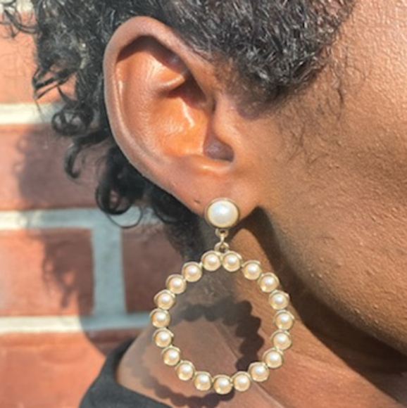 Simply Pearl Earring - Picture 2 of 2